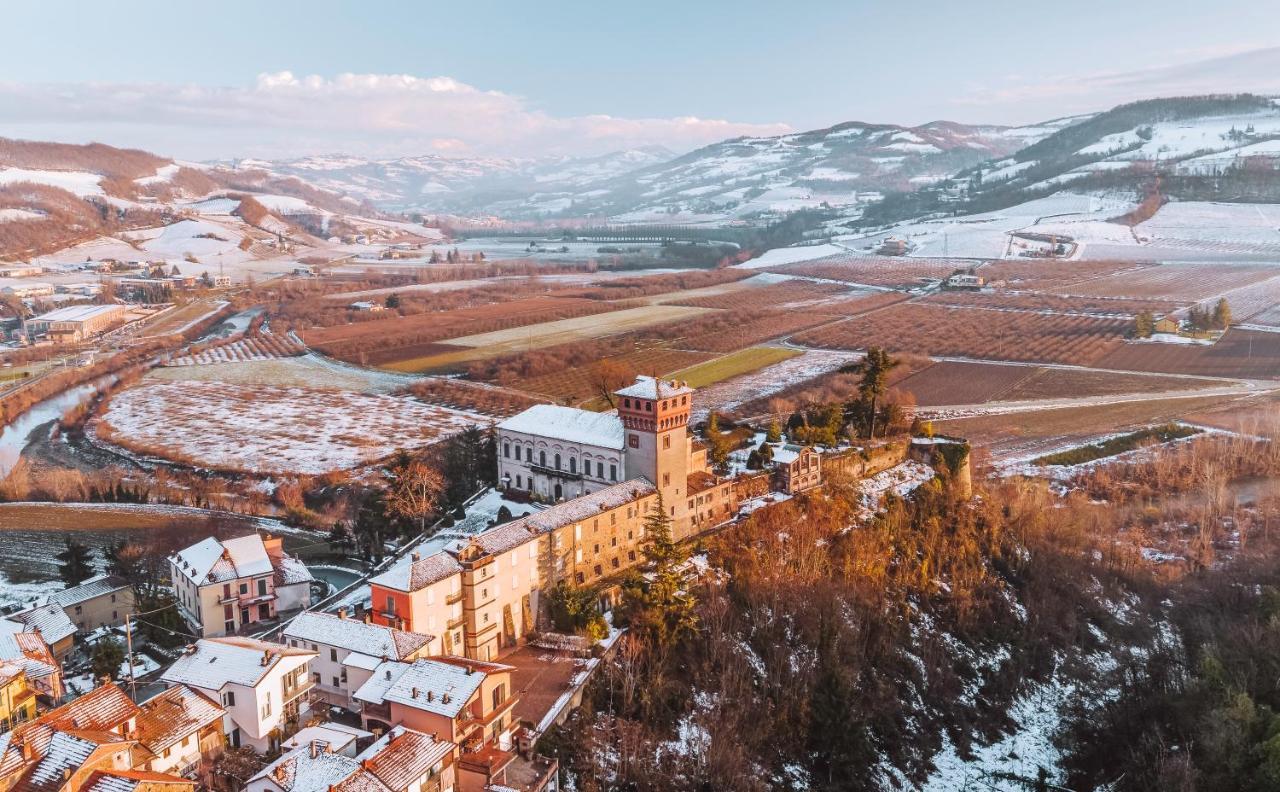 Il Castello Di Bubbio Hotel Buitenkant foto